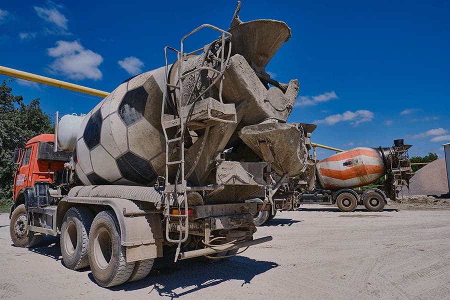 Momot-Beton concrete truck